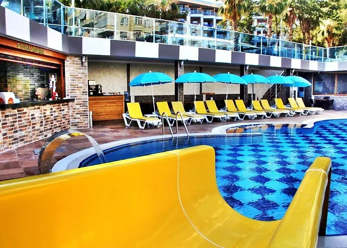 Vella ホテル アランヤ